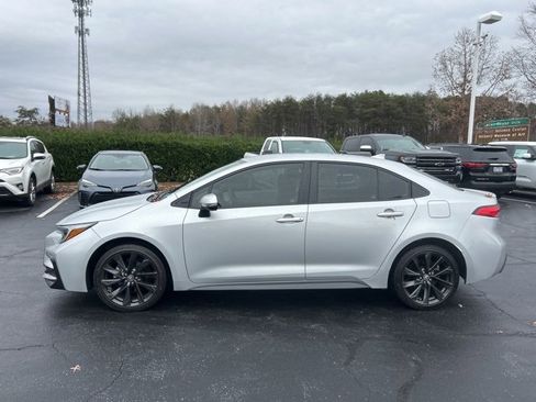 Used 2024 Toyota Corolla SE image 8