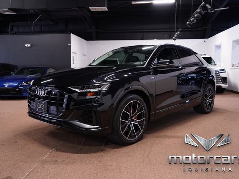 Used 2020 Audi Q8 Prestige image 3