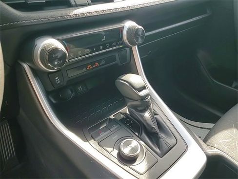 Certified 2025 Toyota RAV4 XLE image 18