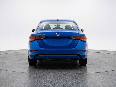 Used 2025 Nissan Sentra SV image 7
