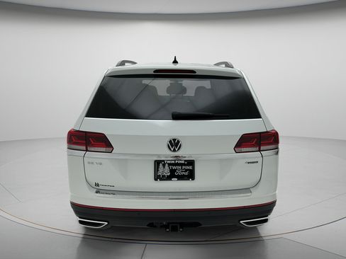 Used 2023 Volkswagen Atlas SE AWD/4WD image 7