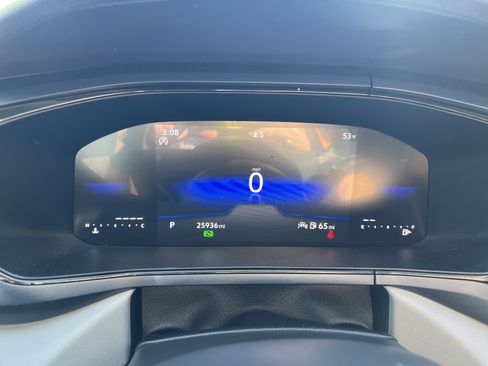 Certified 2024 Volkswagen Taos SE w/ Black Wheel Package image 20