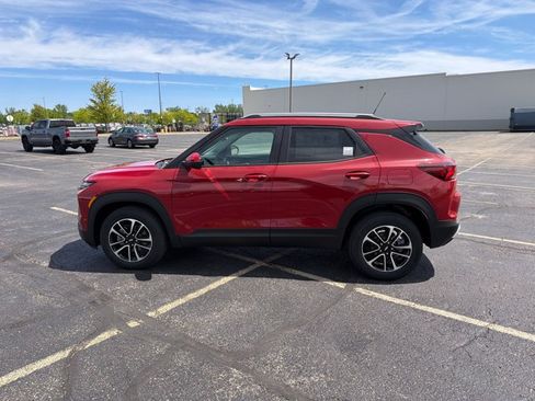 New 2026 Chevrolet TrailBlazer LT FWD image 8