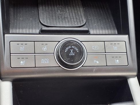 Used 2024 Hyundai Kona Limited AWD/4WD image 11