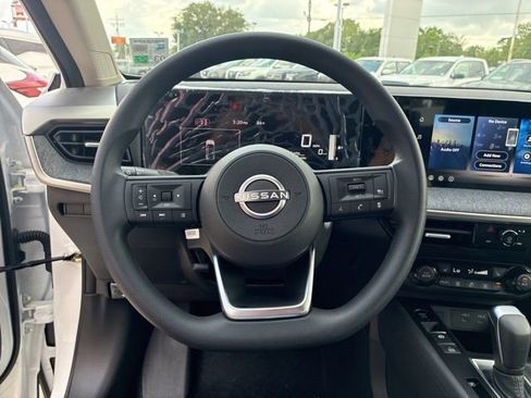 New 2026 Nissan Kicks SV w/ SV Premium Package FWD image 11