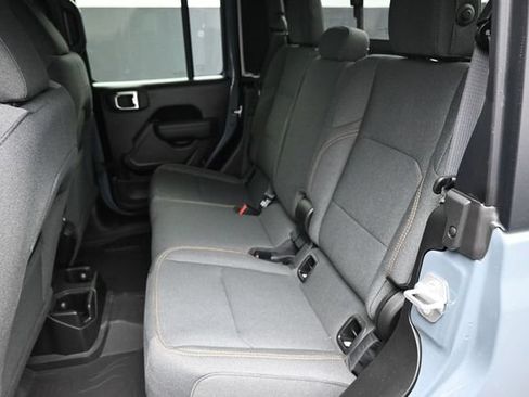 New 2026 Jeep Gladiator Sport AWD/4WD image 11