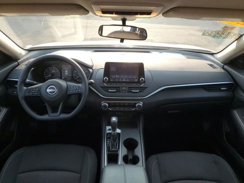 Used 2025 Nissan Altima 2.5 S image 23