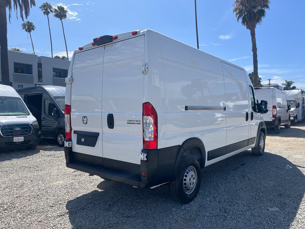 Used 2025 RAM ProMaster 2500 w/ Convenience Group FWD image 6