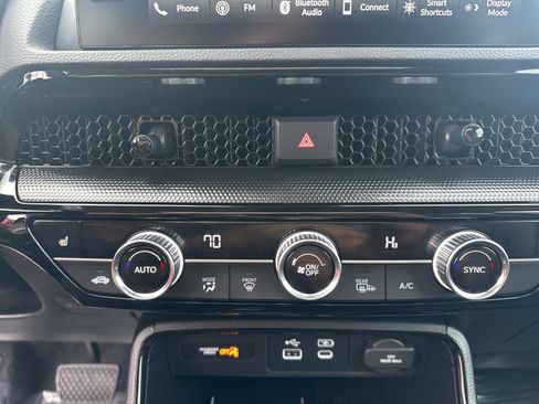 Used 2025 Honda CR-V EX-L image 24