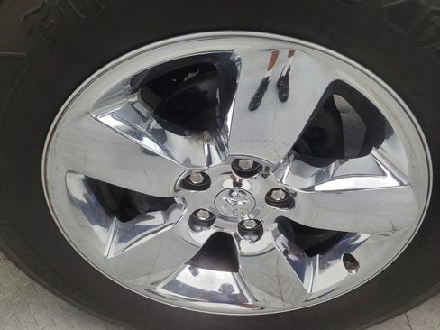 Used 2018 RAM 1500 Express RWD image 31
