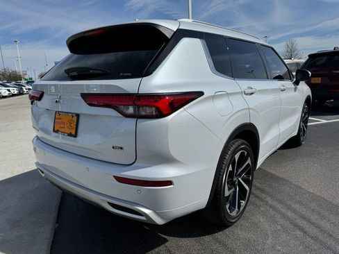 Used 2022 Mitsubishi Outlander SEL AWD/4WD image 3