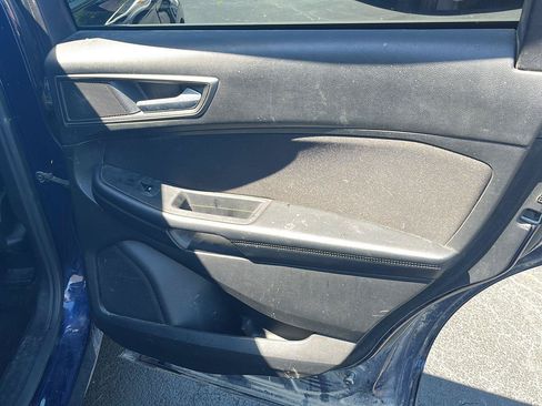 Used 2016 Ford Edge SE FWD image 24
