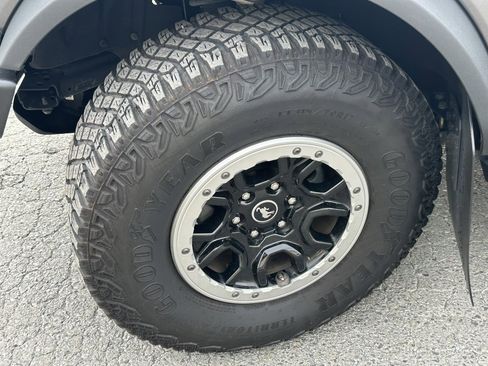 Used 2022 Ford Bronco Badlands w/ Sasquatch Package image 35