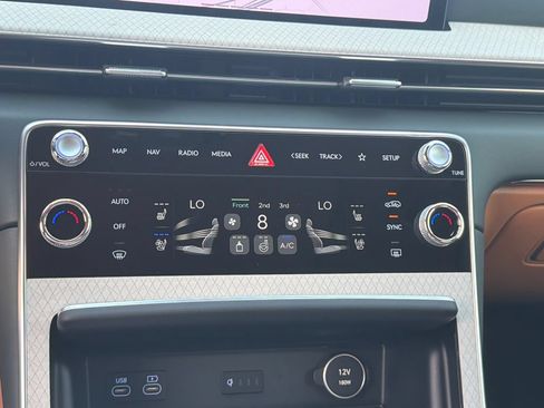 New 2026 Genesis GV80 3.5T Prestige AWD/4WD image 31