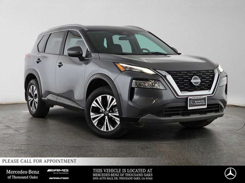 Used 2023 Nissan Rogue SV w/ SV Premium B Package FWD image 1