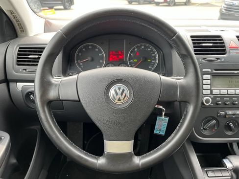Used 2009 Volkswagen Jetta SE FWD image 14