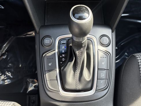 Used 2018 Hyundai Kona SEL image 27