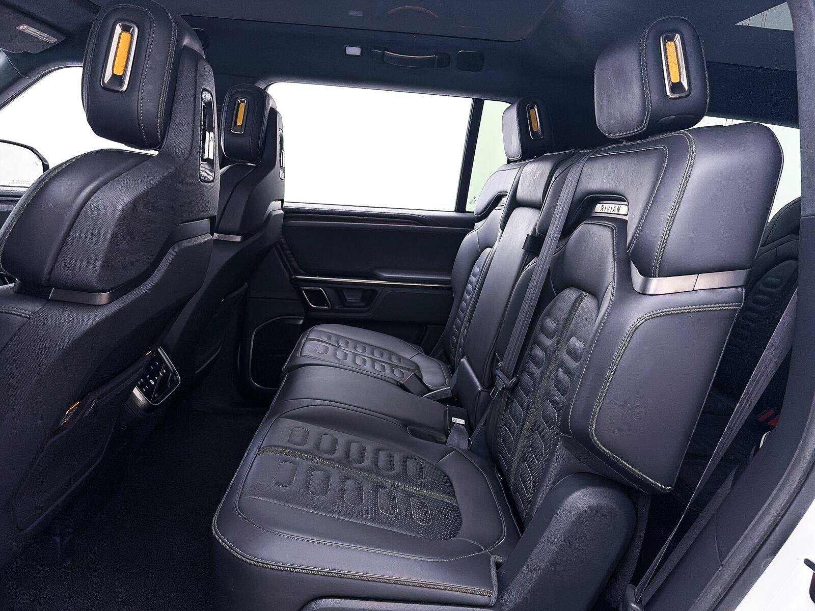 Used 2022 Rivian R1S Launch Edition Quad AWD/4WD image 36