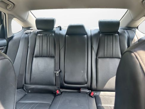 Used 2022 Honda Accord Touring image 12