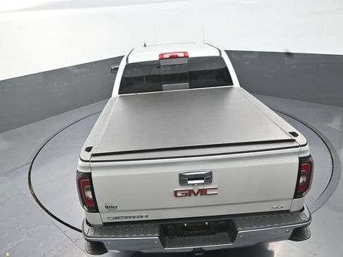 Used 2018 GMC Sierra 1500 SLT AWD/4WD image 28