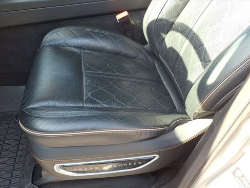 Used 2024 Jeep Grand Wagoneer L Series III image 23