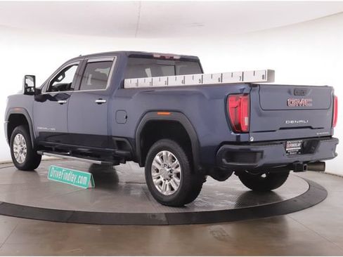 Used 2020 GMC Sierra 2500 Denali w/ Denali Ultimate Package AWD/4WD image 9