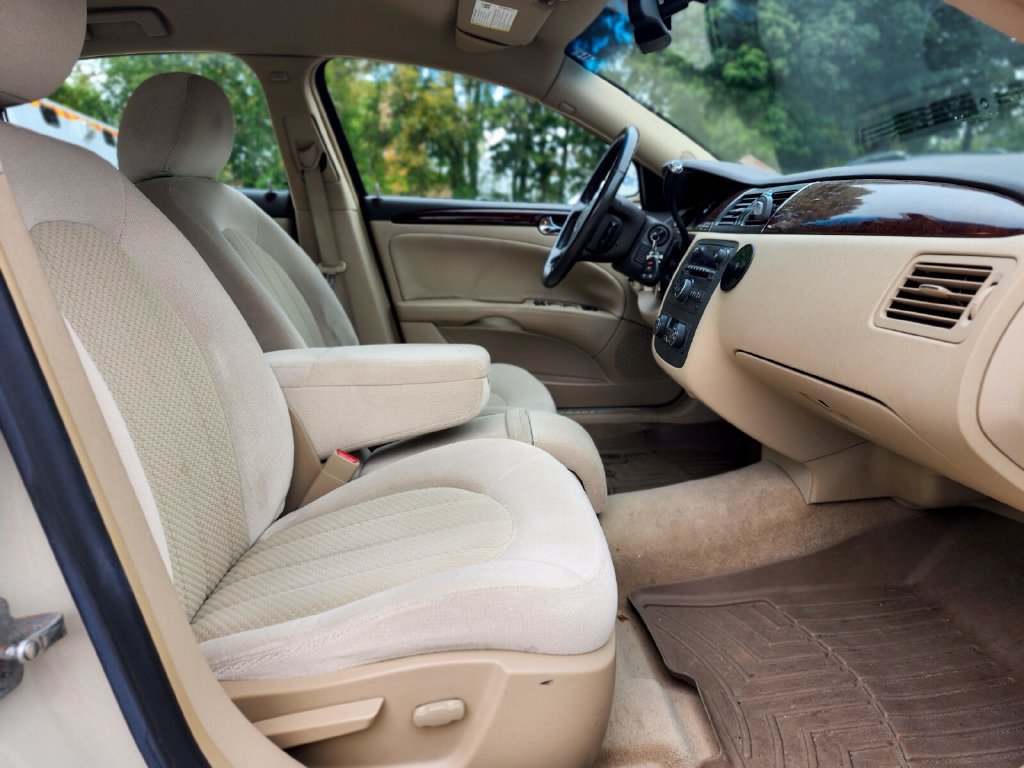 Used 2011 Buick Lucerne CX FWD image 11