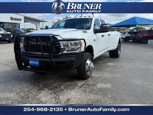 Used 2024 RAM 3500 Tradesman w/ Chrome Appearance Group image 1