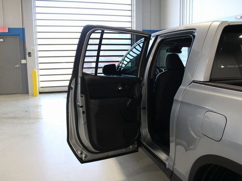 Used 2020 Honda Ridgeline RTL image 17
