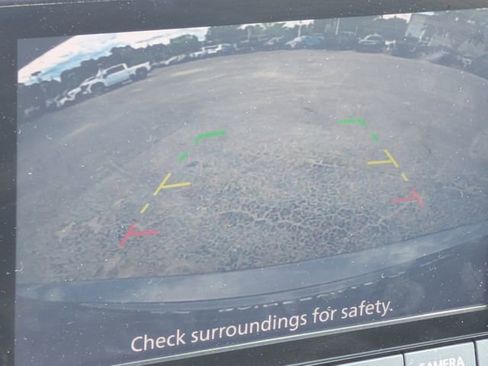 Used 2024 Nissan Altima 2.5 SV FWD image 24