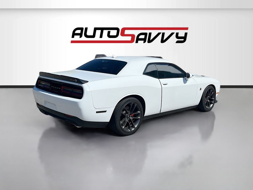 Used 2022 Dodge Challenger R/T Scat Pack RWD image 7