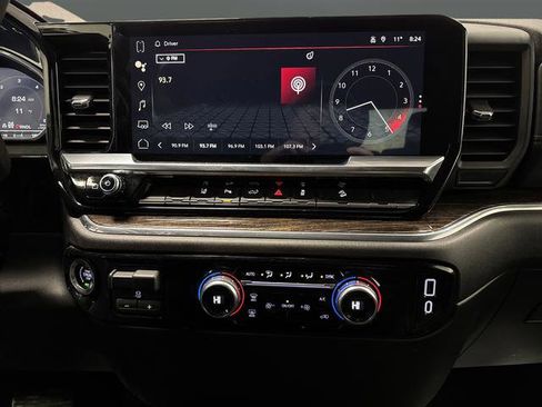 Used 2024 GMC Sierra 2500 SLE image 7