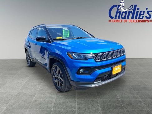 Used 2026 Jeep Compass Limited AWD/4WD image 3