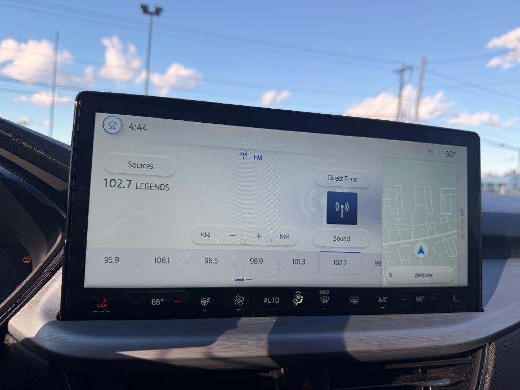 Used 2025 Ford Escape Platinum AWD/4WD image 10