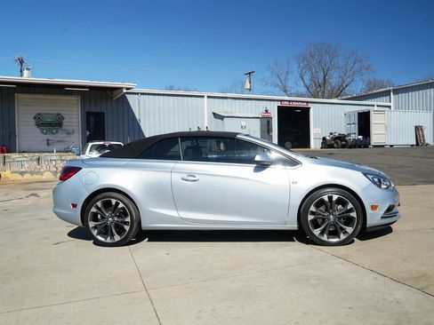 Used 2016 Buick Cascada Premium image 3