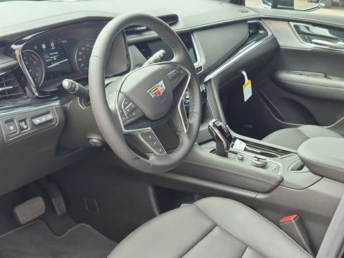 New 2026 Cadillac XT5 Premium Luxury w/ Driver Assist Package AWD/4WD image 9