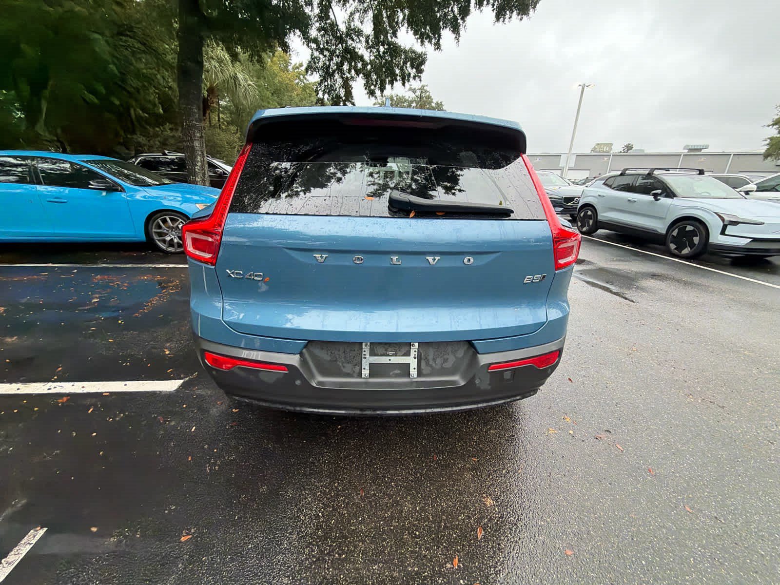 Certified 2024 Volvo XC40 B5 Ultimate w/ Protection Package Premier AWD/4WD image 14