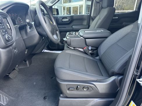 Used 2025 Chevrolet Silverado 1500 Custom w/ Turbomax Blackout Package image 9