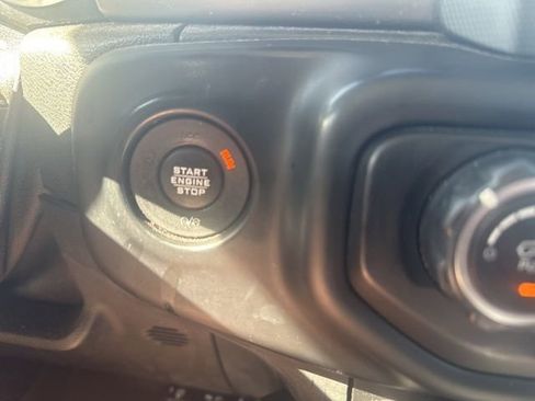 Used 2020 Jeep Wrangler Unlimited Sport image 18