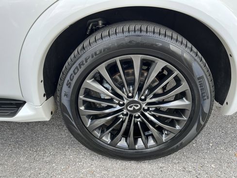 Certified 2024 INFINITI QX80 Sensory w/ Cargo Package AWD/4WD image 14