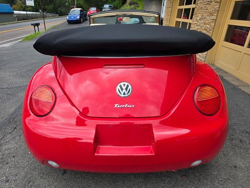 Used 2004 Volkswagen Beetle GLS FWD image 34