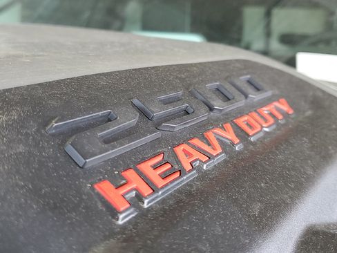 Used 2026 RAM 2500 Laramie AWD/4WD image 6