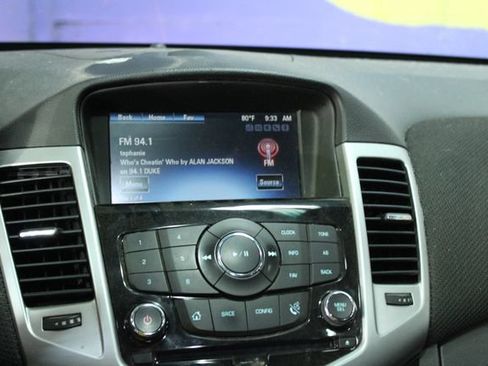 Used 2014 Chevrolet Cruze LT w/ Technology Package FWD image 9