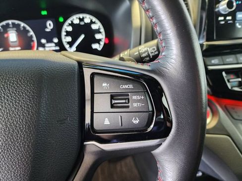 Used 2025 Honda Odyssey Sport-L image 26