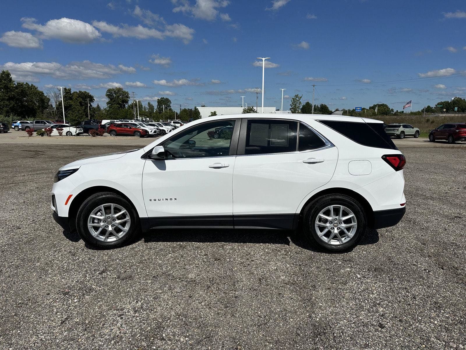 Used 2024 Chevrolet Equinox LT FWD image 26
