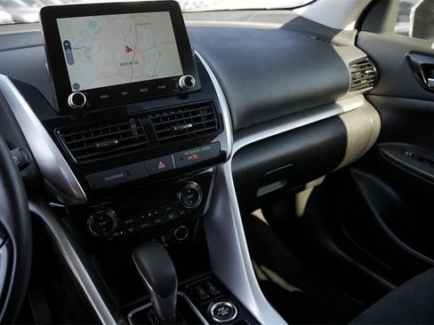 Used 2024 Mitsubishi Eclipse Cross SE image 17