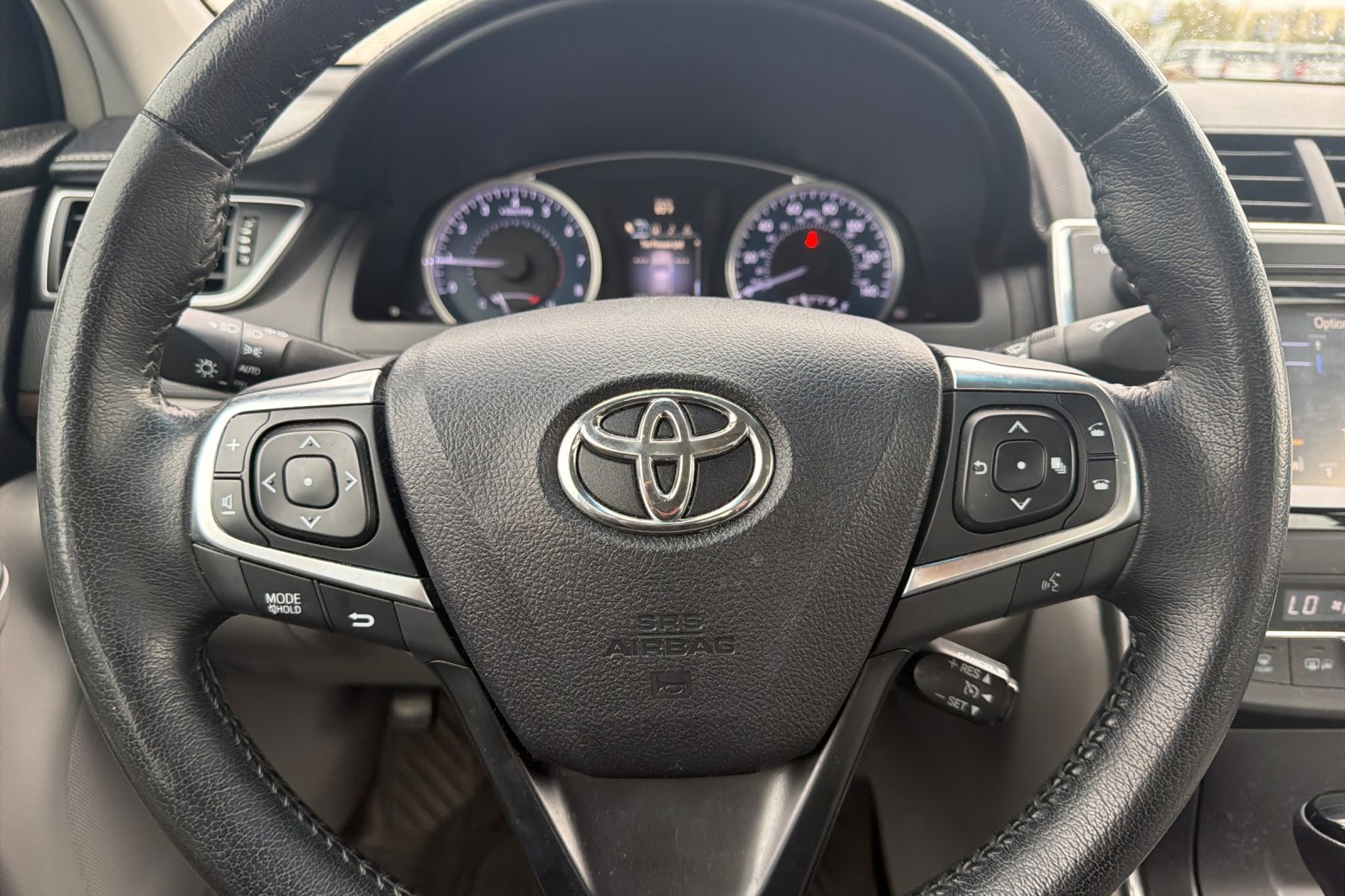 Used 2015 Toyota Camry XLE FWD image 28