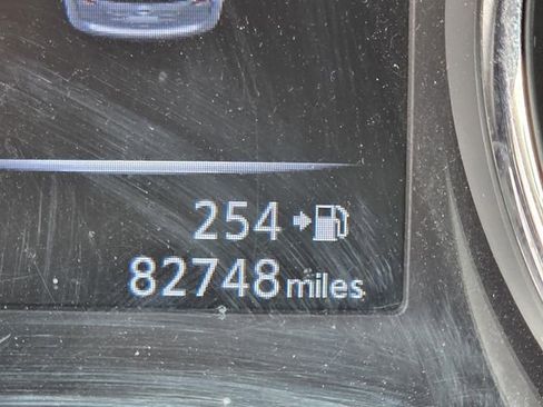 Used 2017 Nissan Rogue SV image 33