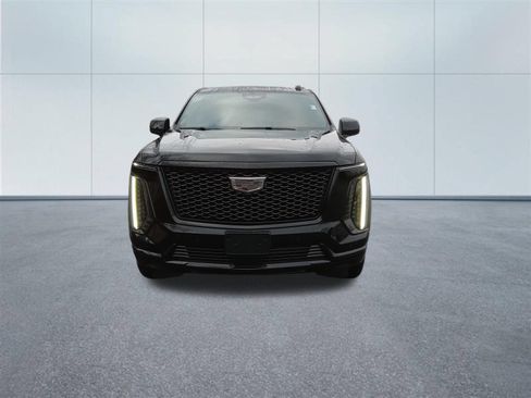 Certified 2026 Cadillac Escalade ESV Sport w/ LPO, ONYX Package AWD/4WD image 6