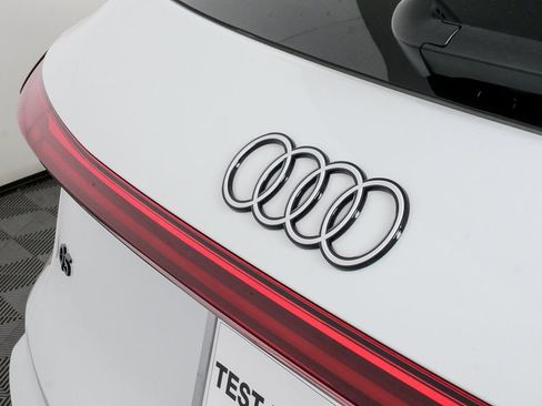 Used 2025 Audi Q5 Premium Plus w/ Premium Plus image 37